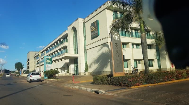 Luiza Silva - Clínica Saúde e Estética Brasília photo