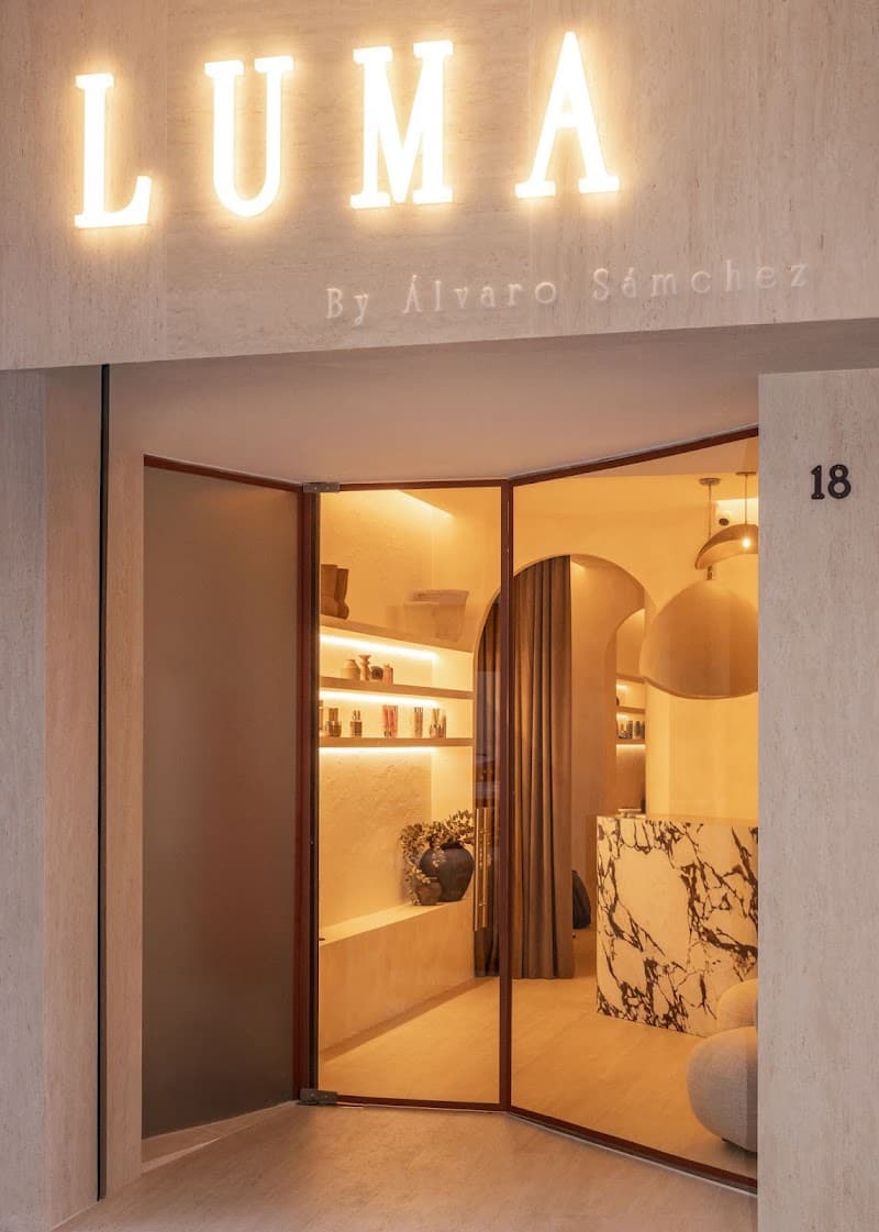 Luma by Alvaro Sámchez Malaga photo