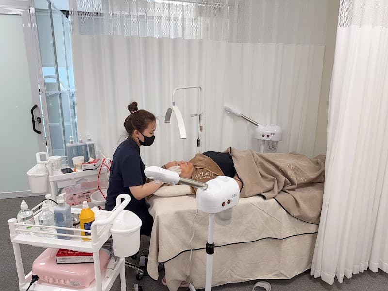 Lumina Beauty Spa & Clinics Huyện Thanh Trì photo
