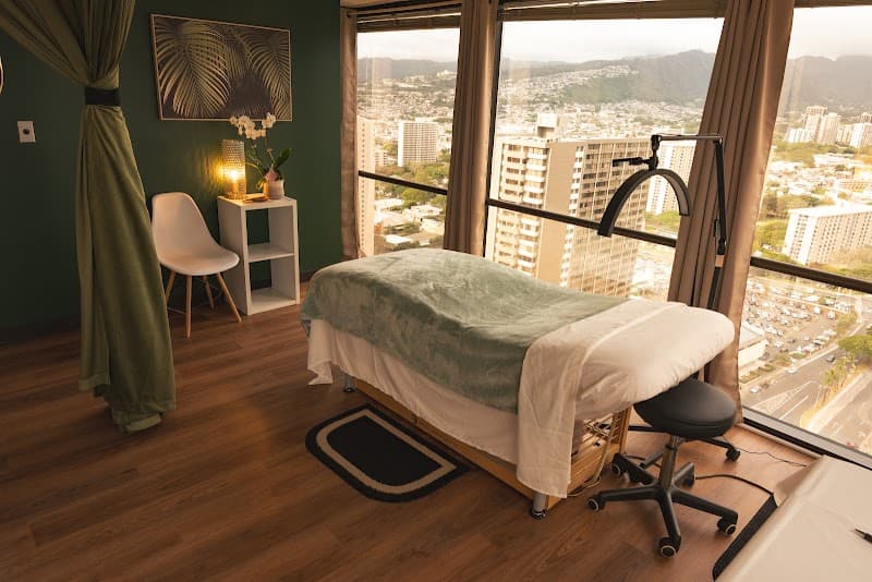 Luna Restore and Glow Honolulu photo