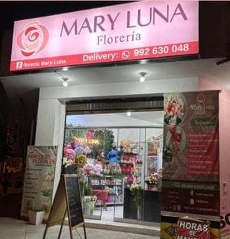 LUNA ROSA Comas photo