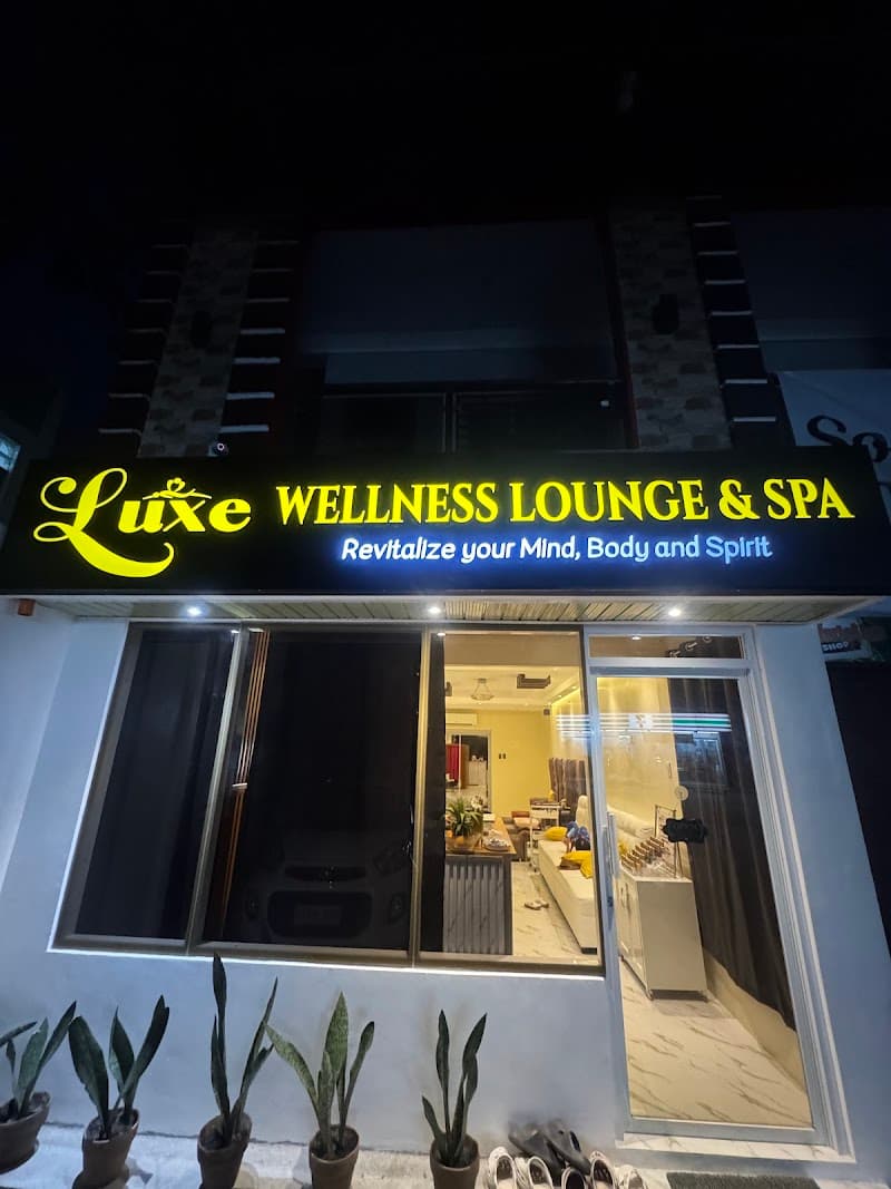Luxe Wellness Lounge and Spa Calapan photo