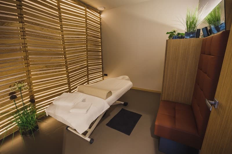 Luxuria Masažni Salon Ljubljana photo