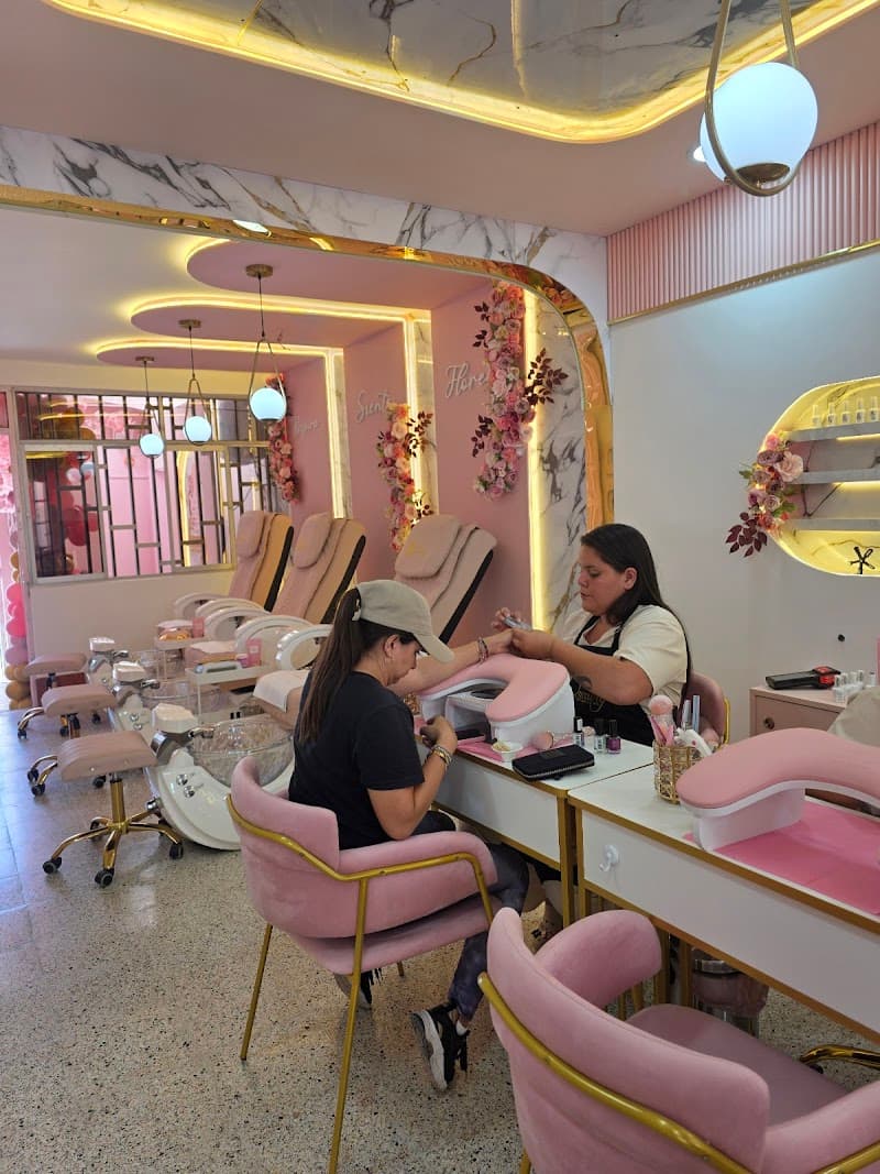 Luxury Nails & Spa Chiclayo photo