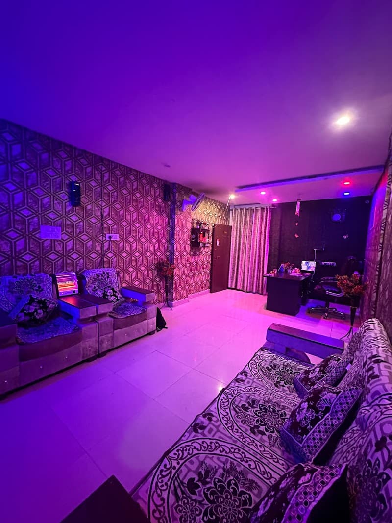 Luxury Unisex Salon & Spa Phulpur photo