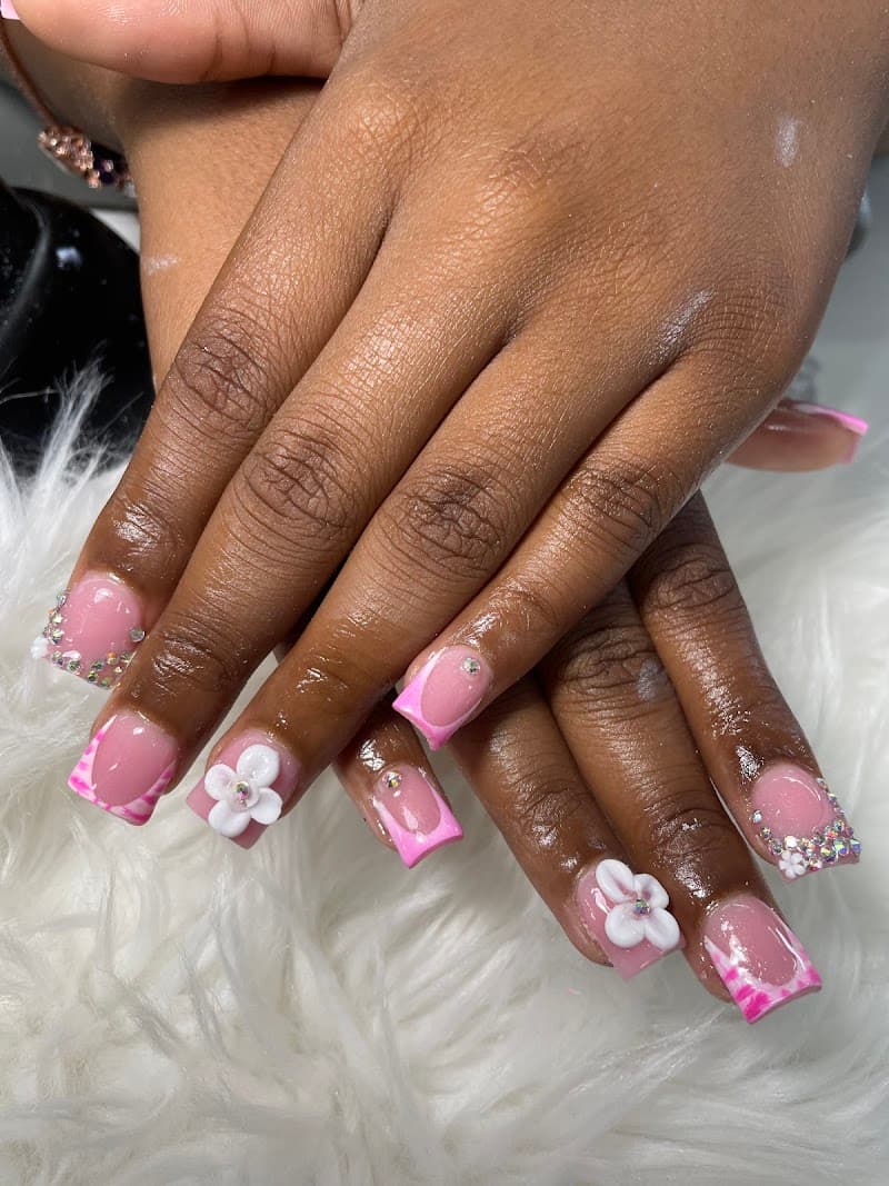 Ly's Nail Salon Detroit photo