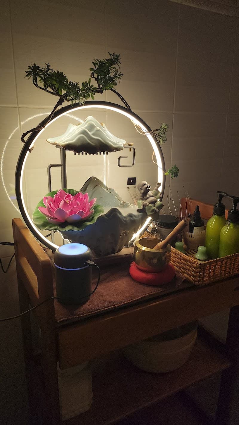 Lyn House Therapy Massage Huyện Định Quán photo