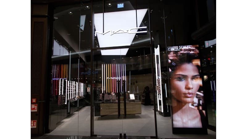 M.A.C. Store Berlin photo