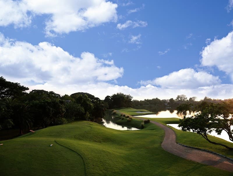 Mae Jo Golf Resort and Spa Bangkok photo