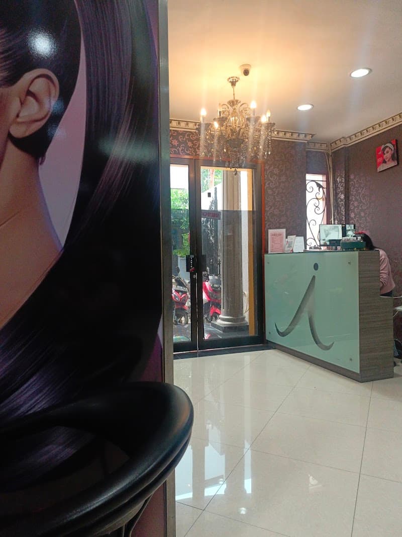 Mahkota Salon Jakarta Pusat photo
