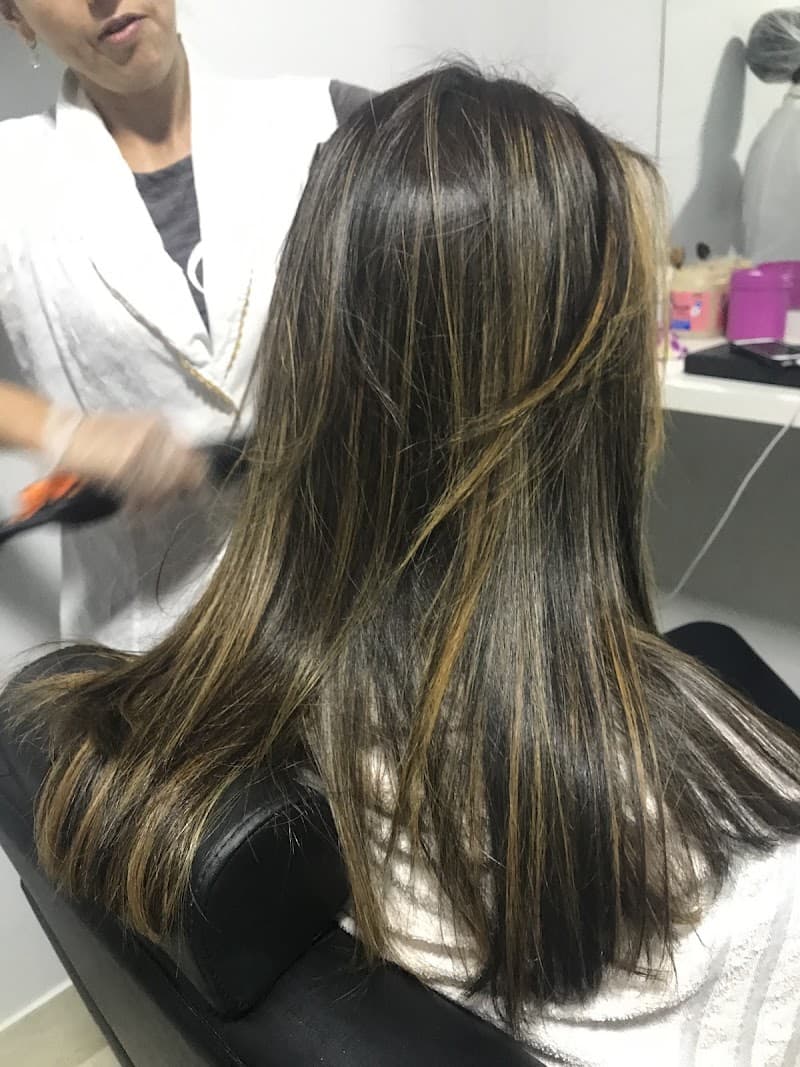 Mais Bella Fotodepilação Esmalteria e Estética Goiânia photo