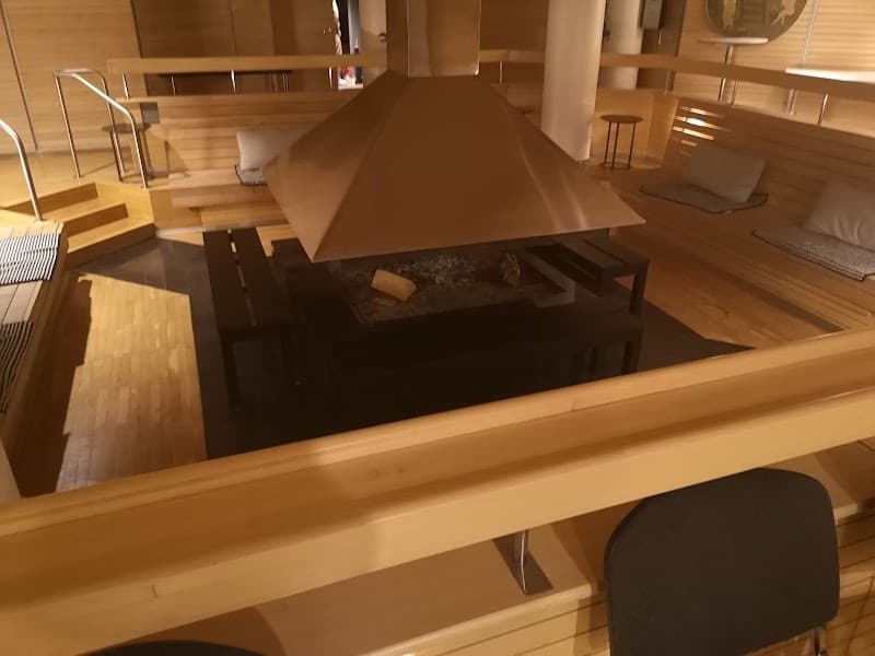 Mäkelänkadun Sauna Helsinki photo