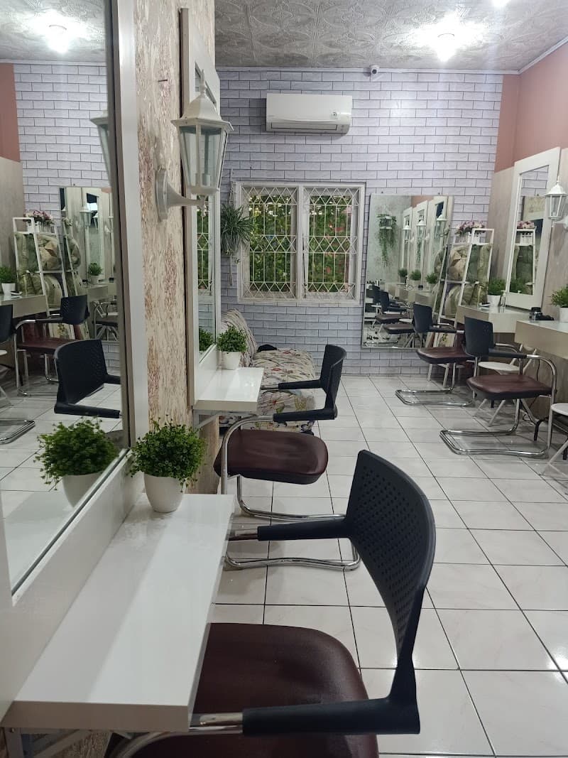 Mandita Salon Cimahi photo