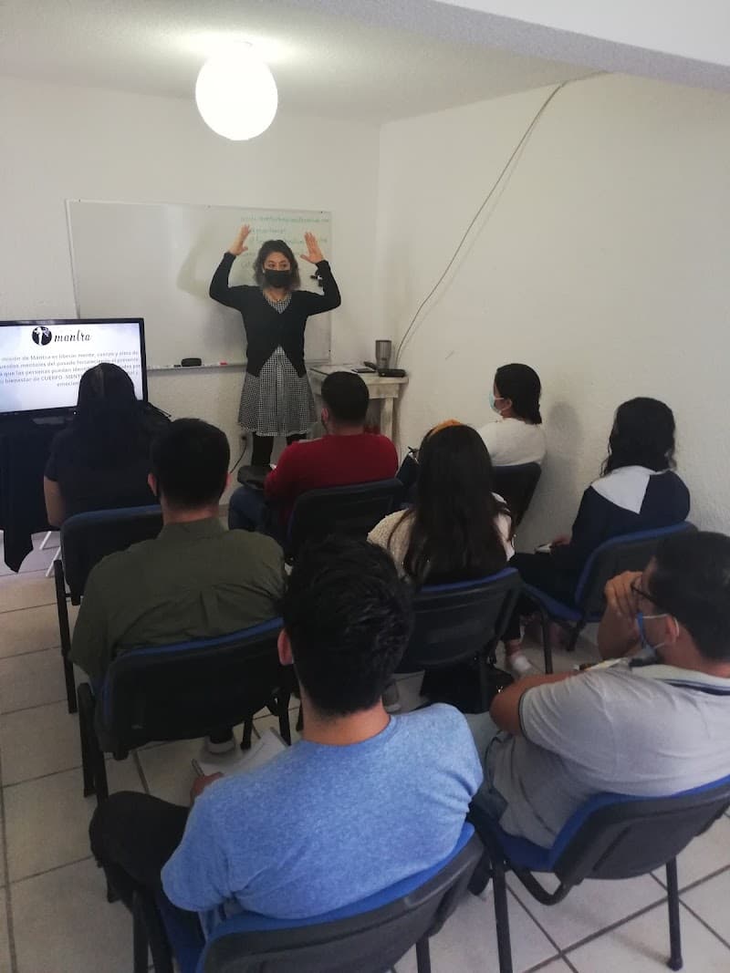 Mantra sanando de la piel al corazón El Marqués photo