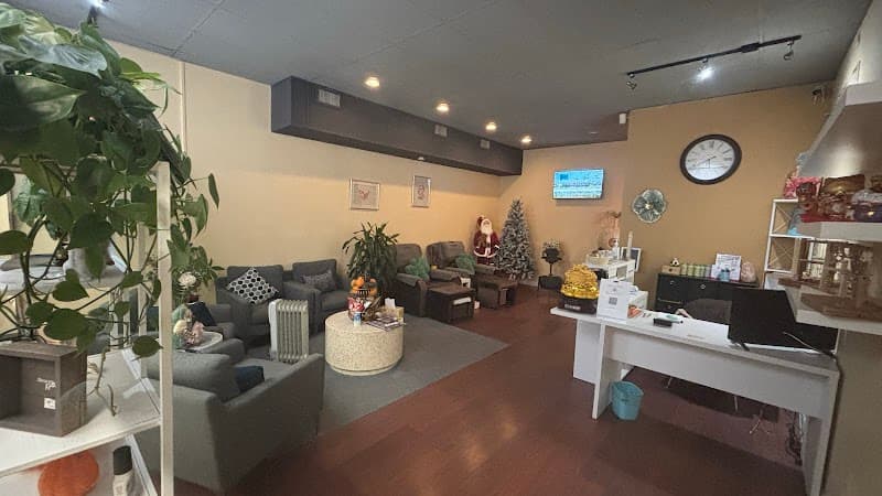 Many Hands Spa Services Bethel photo