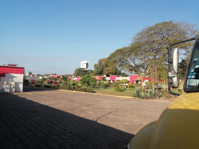 Mar y bella Ciudad Lázaro Cárdenas photo