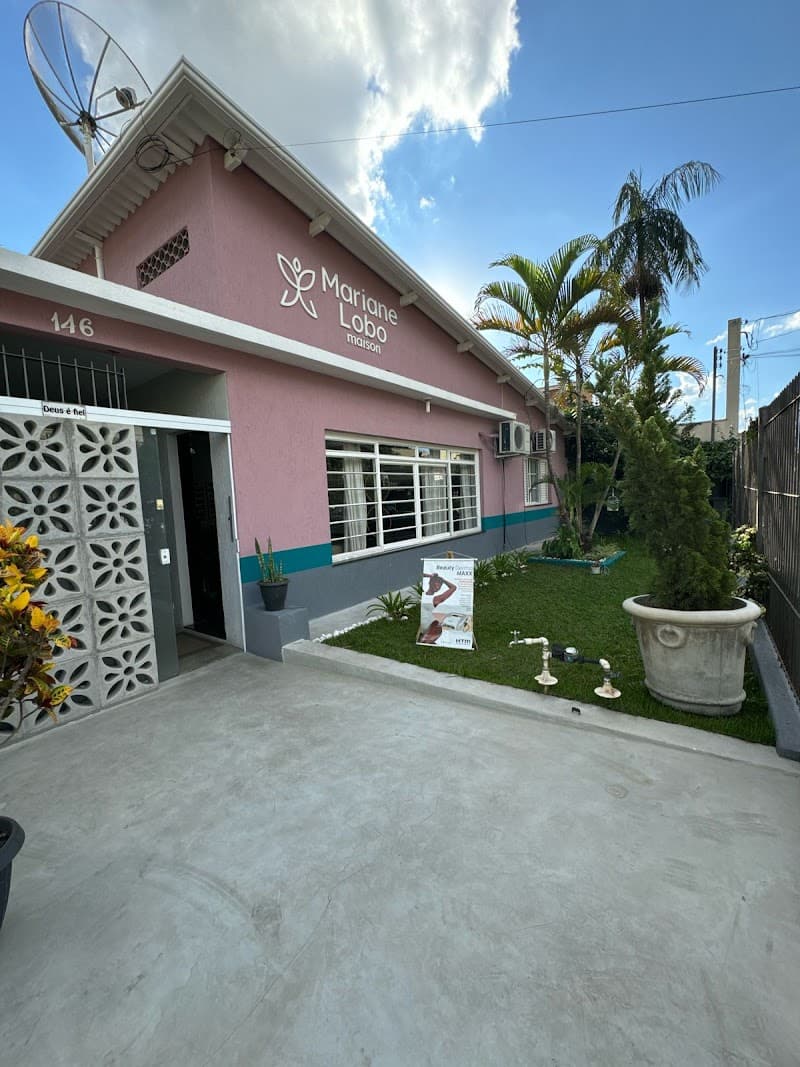 Mariane Lobo Maison Santa Isabel photo