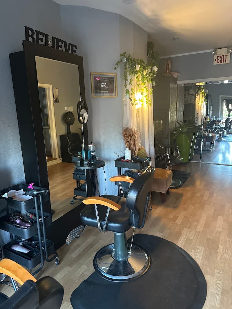 Marilyn's Beauty SALON Chicago photo