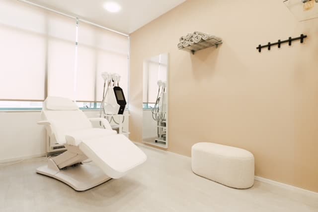 Marrone Solarium & Beauty Split photo