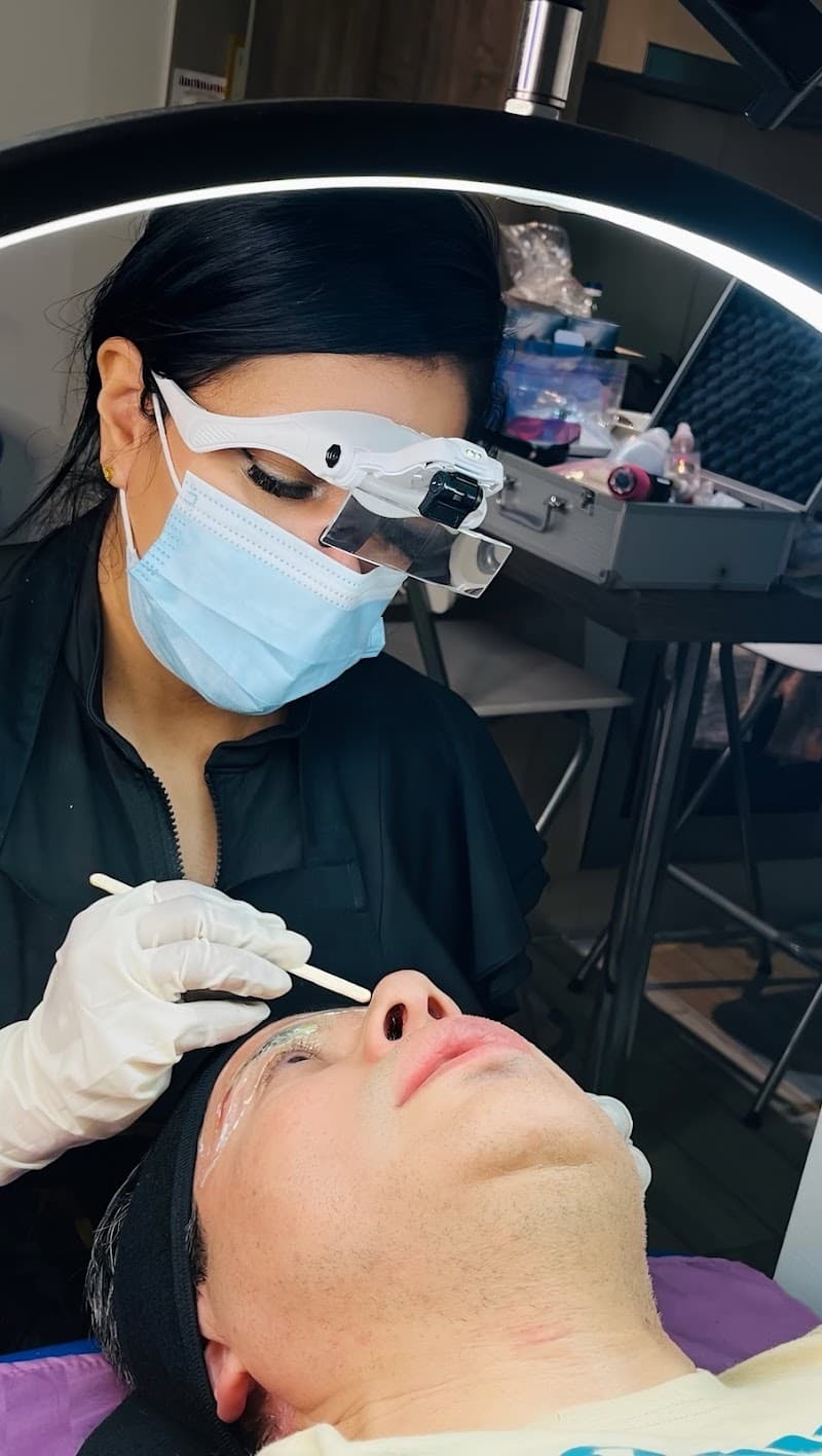 Mary microfacial Bello photo