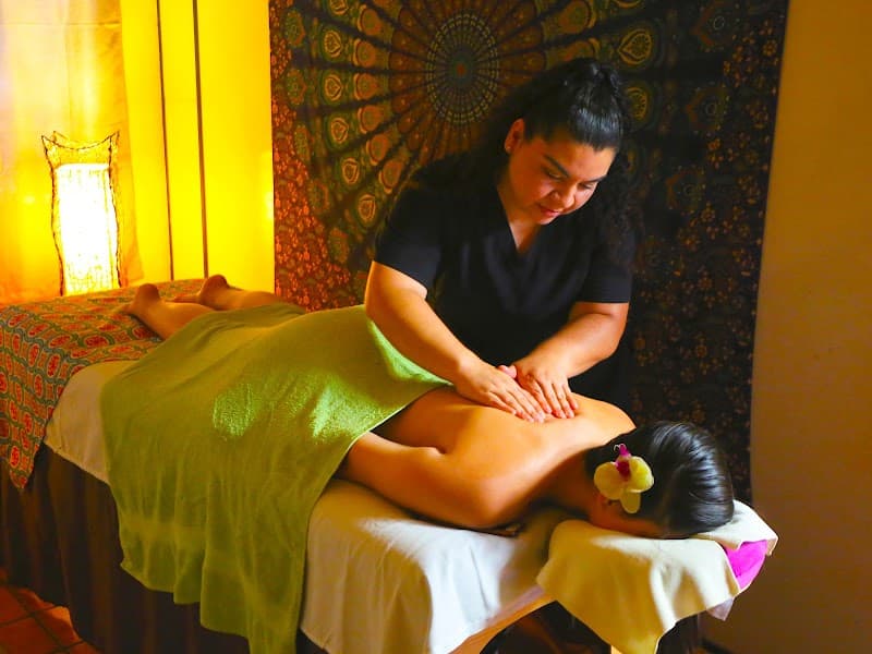 Masajes Renueva Salud (massage therapist) San José photo