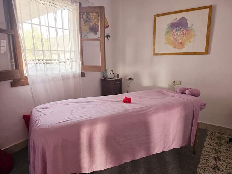 Masajes y Terapias Holísticas Lidia en Frigiliana photo