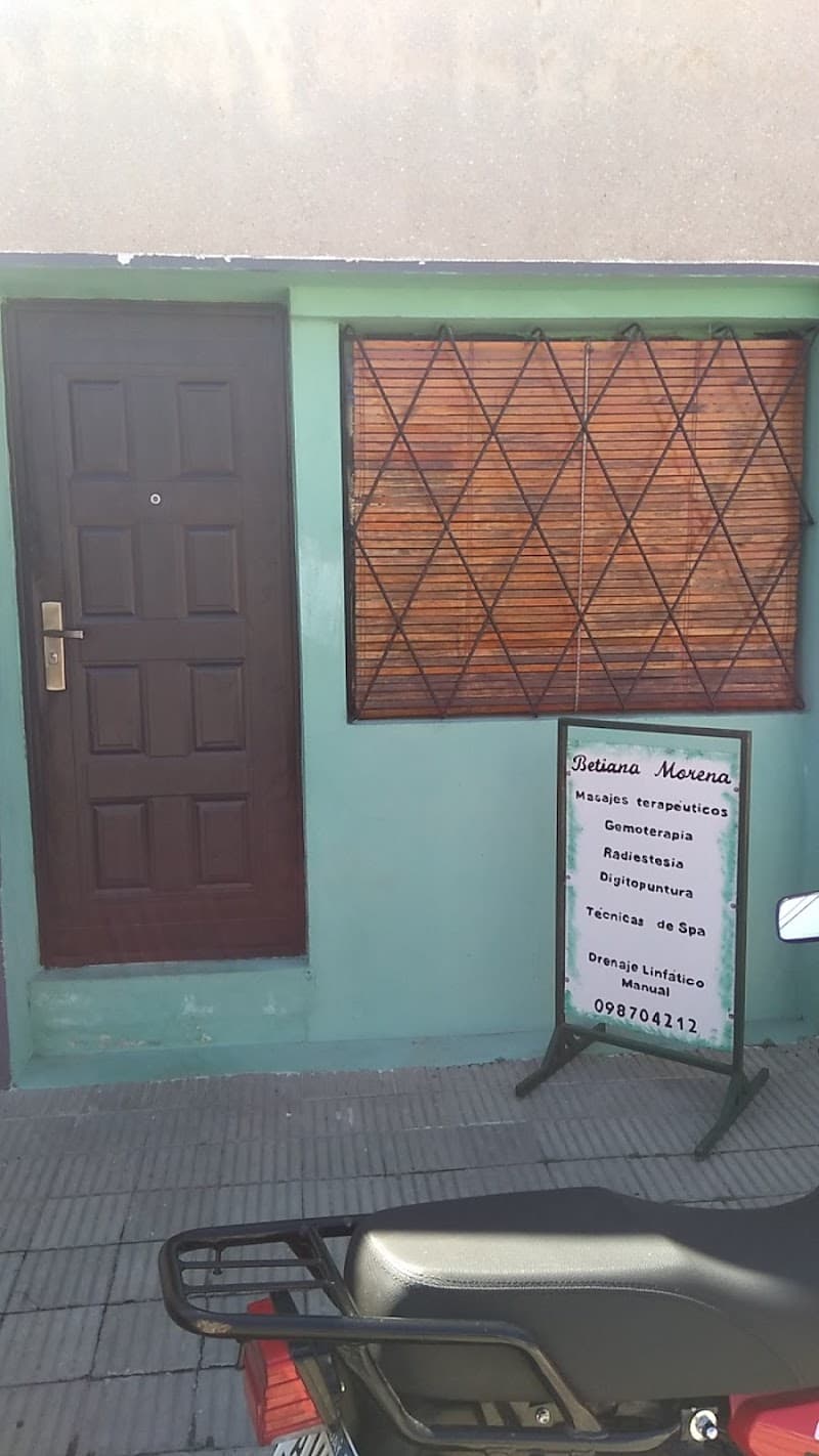 Masajista Terapéutica Betiana Morena Canelones photo