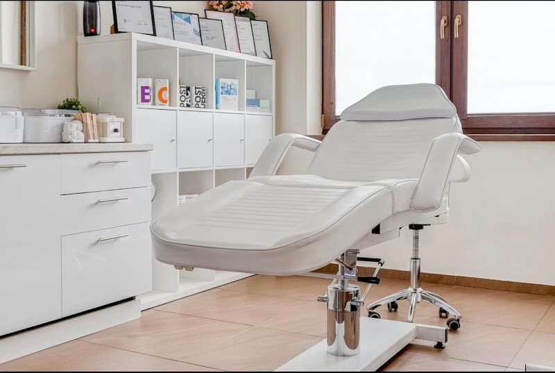 Masažuotoja Erika Kaunas photo