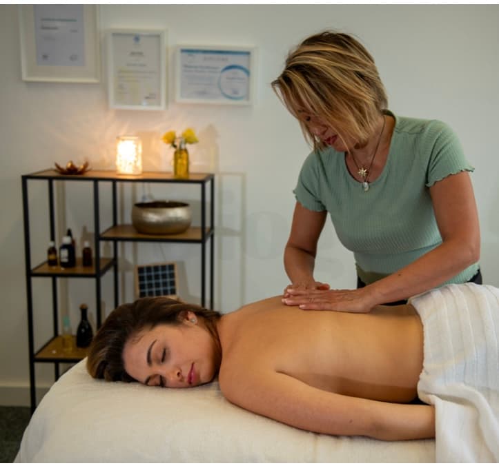 Massage aux pierres chaudes Renens photo