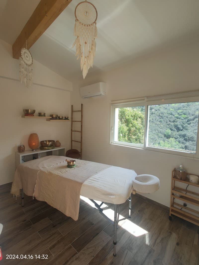 Massage bien-être et bols sonores tibétains O Voyage des Sens Céret photo