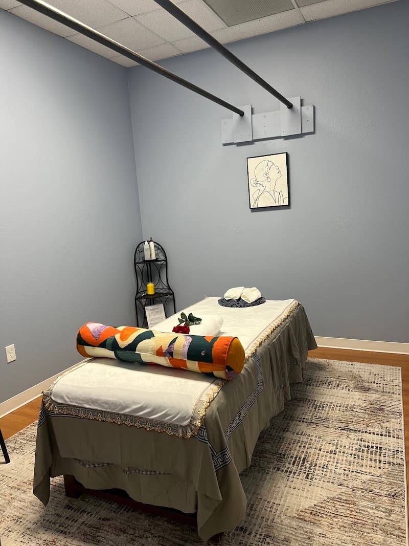 Massage Relax Spa Norman photo
