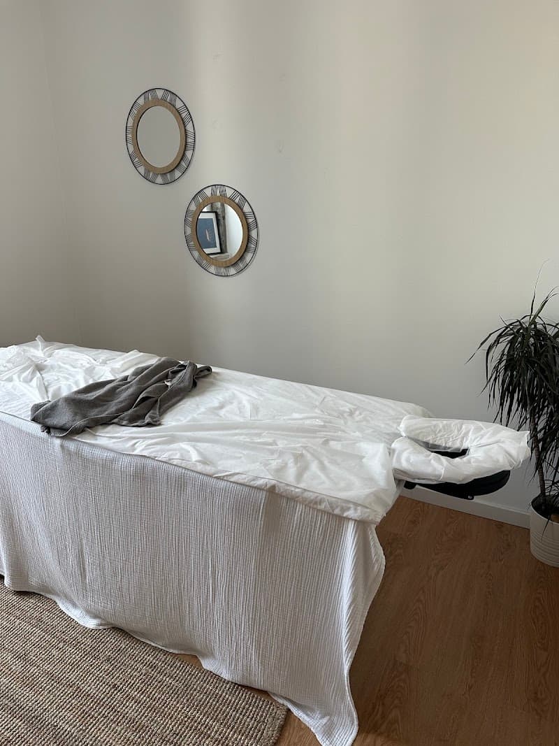 Massage space by Kateryna Mikhnevych Lisboa photo