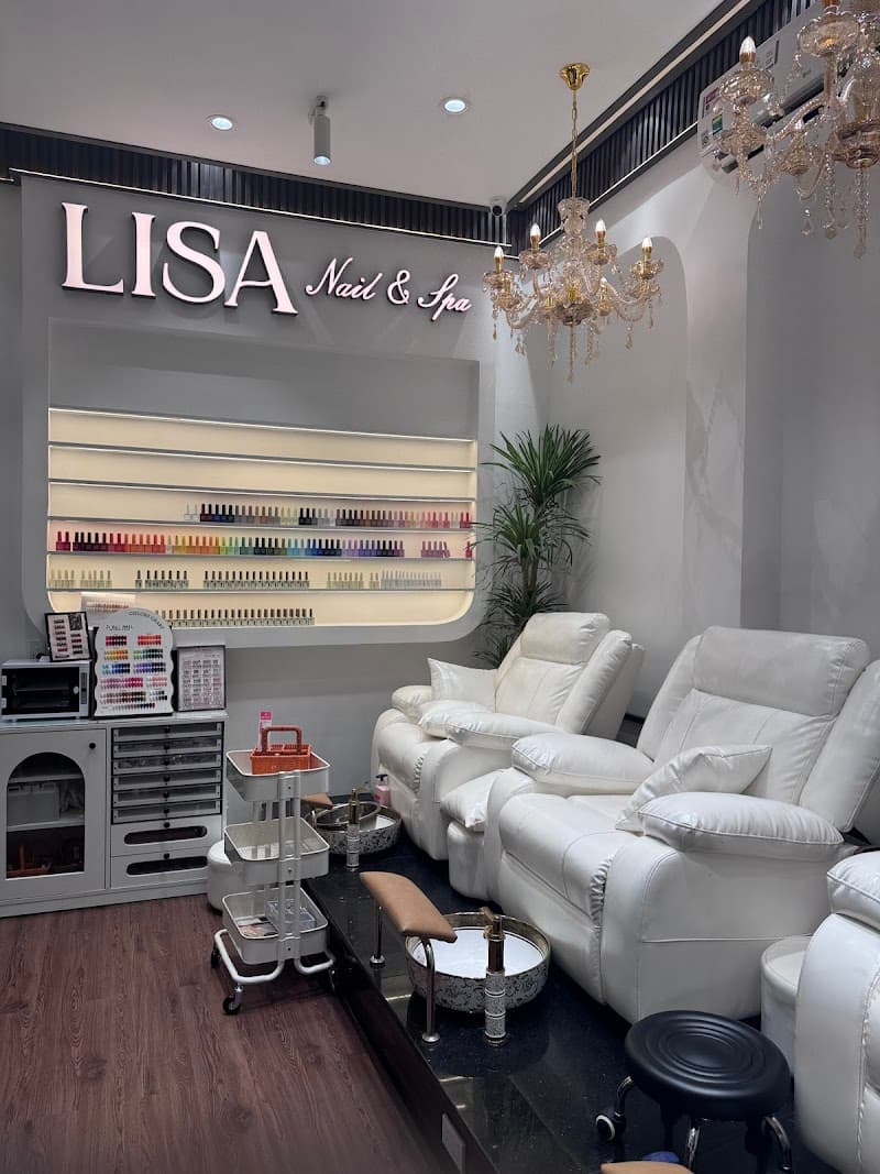 Massage Vietnamese Style Hair Wash Massage Ho Chi Minh_IKEBANA SPA Nail | Wellness | Neck Shoulder Therapy | Vietnamese HairWash | Hair Wash Nourishing Q1Q3 Quận 3 photo