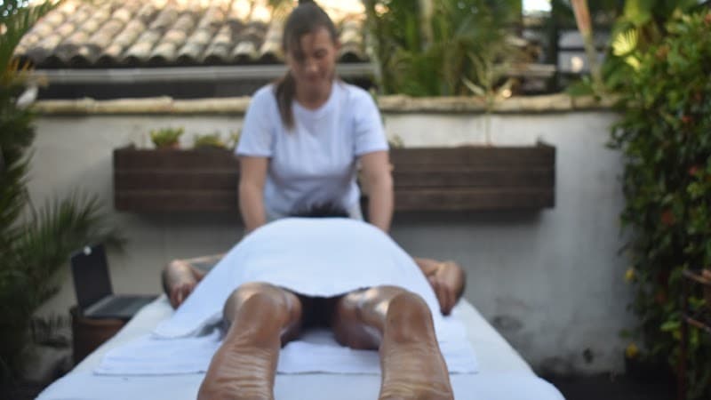 Massagens, Ayurveda e bem estar - Romina Andrada Buzios photo