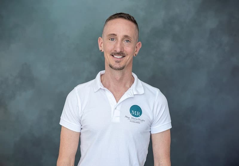 Massagetherapie Oliver Reichert Heilmasseur Wien photo
