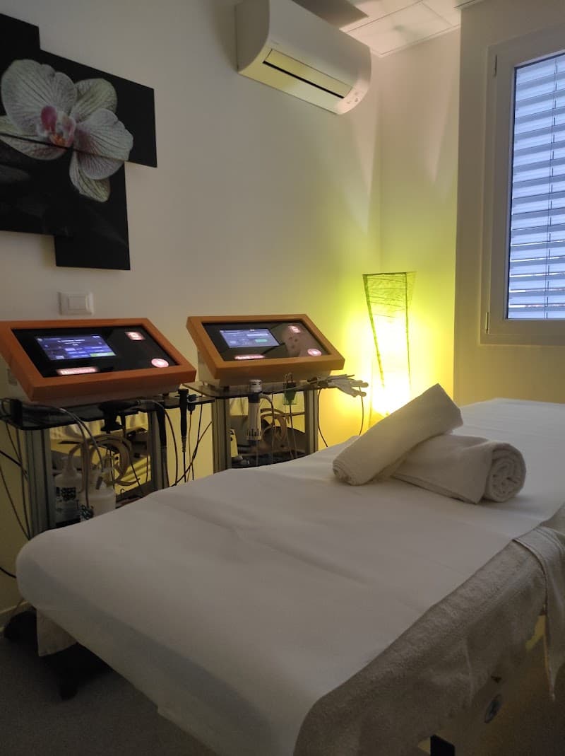 MASSOKINESI massoterapia, kinesiologia e naturopatia Mossa photo