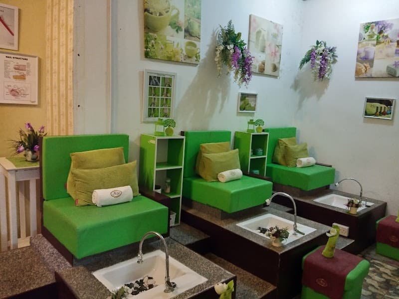 Maty's Nail Beauty and Wellness Center Penampang photo