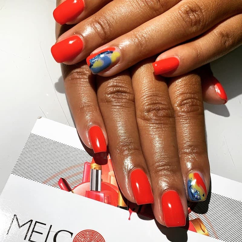 Mecollection/Marnie Elise Nails Chicago photo