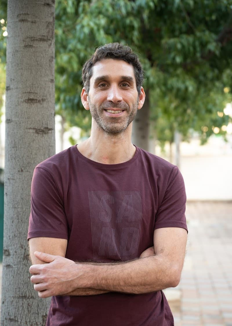 Medical Masseur and Shamanic Healer Lisandro Herzliya photo