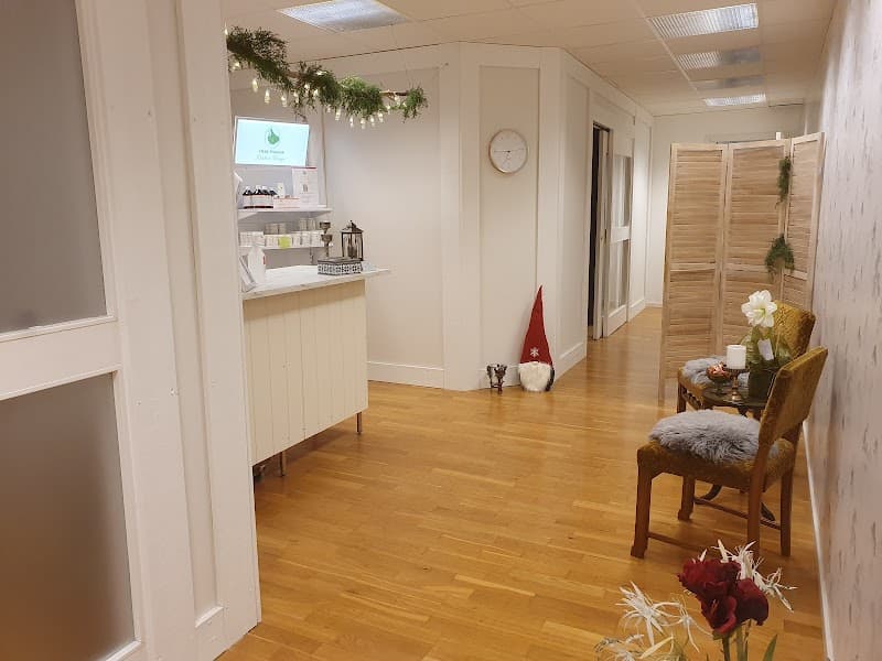 Medicinsk massageterapeut/Certifierad massör Anette Röstén Gröstorp photo