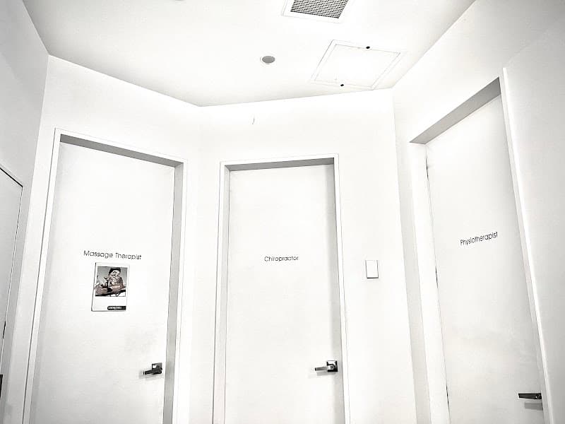 Meglan Joubert Sport Massage Wellington photo