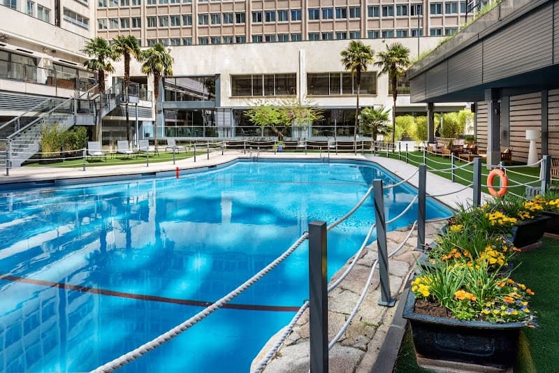 Meliá Castilla Madrid photo