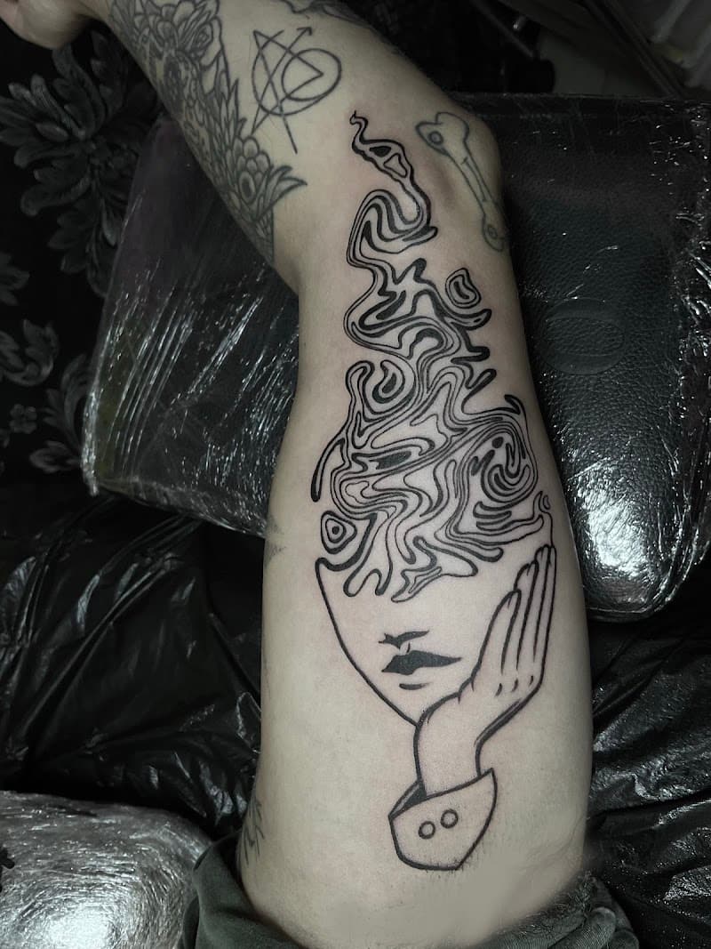 Men's Eyebrow Tattoo Institution - JK Beauty Vientiane photo