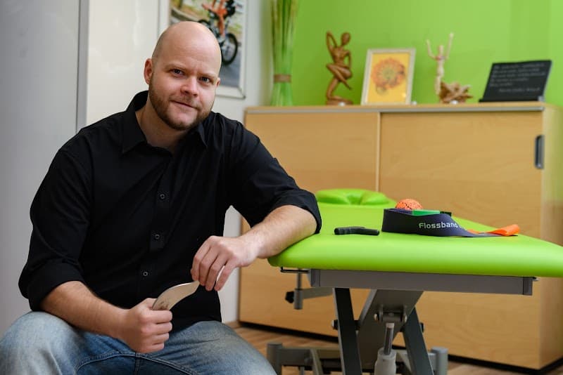 Menyhárt Attila - gyógymasszőr Budapest photo