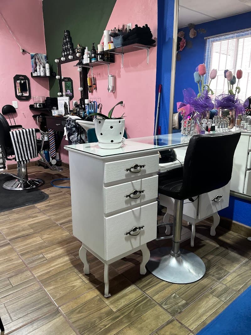 Merakii Salon y Barberia Tepic photo