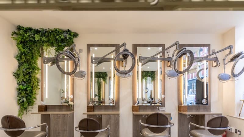 Michaeljohn Beauty & Medispa London photo