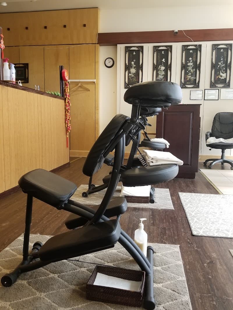 Midwest Massage Salon Kentwood photo