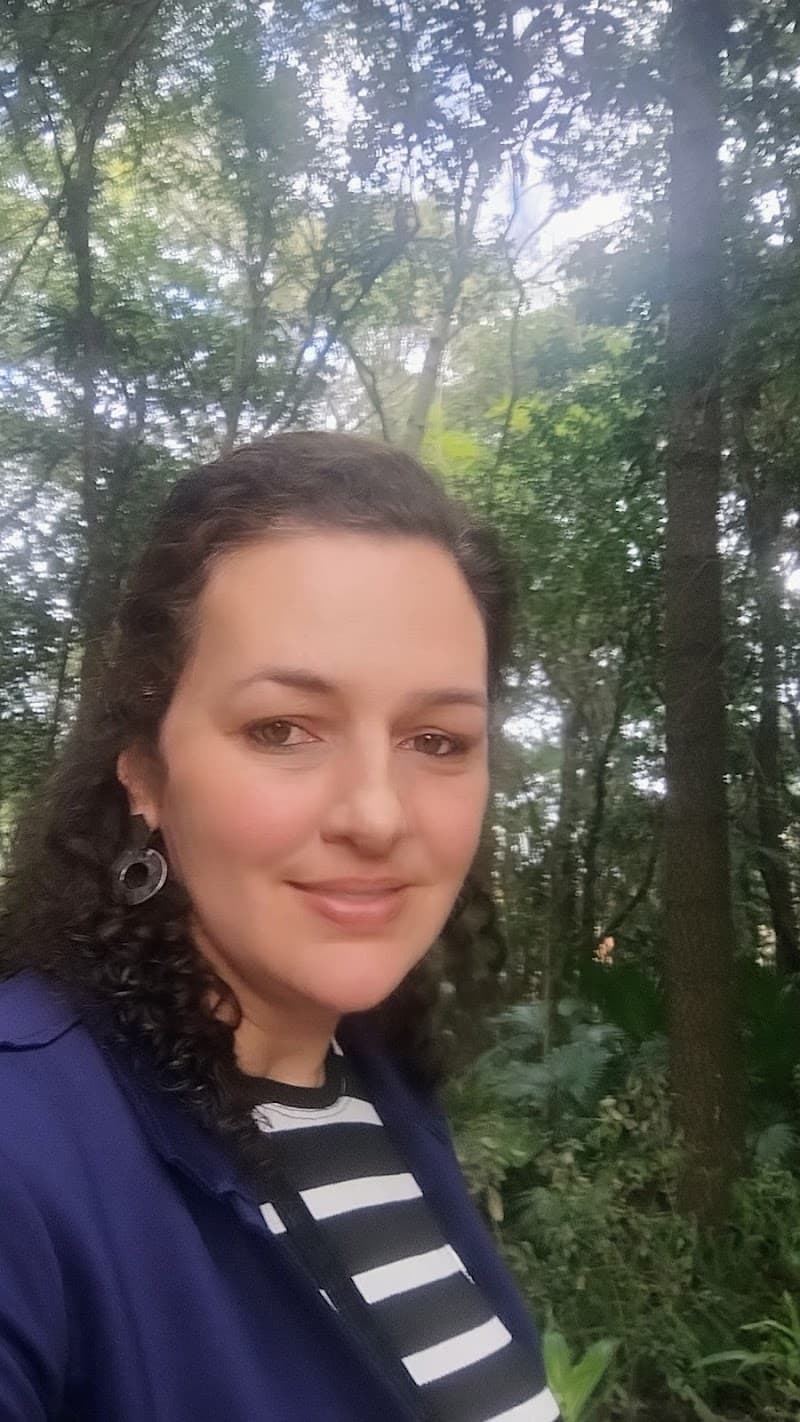 Milene Louise Massoterapia Curitiba photo