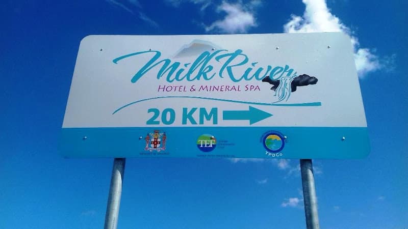 Milk River Hotel and Mineral Spa Clarendon photo