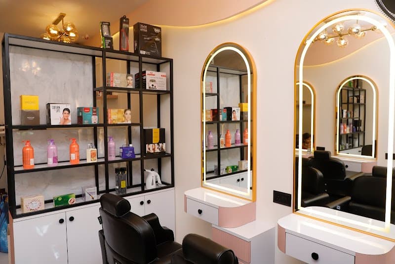 Miracle Beauty Spaloon n Academy Talegaon Dabhade photo